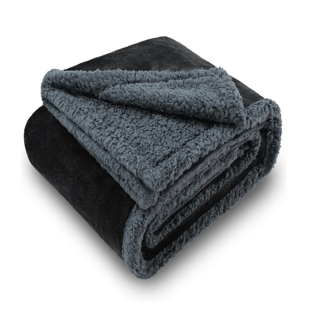 CozyGuard Waterproof Sherpa Fleece Blanket – Plush Pet & Furniture Protector
